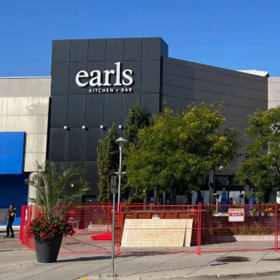 379885186_1657052221455435_7349883242490414113_n